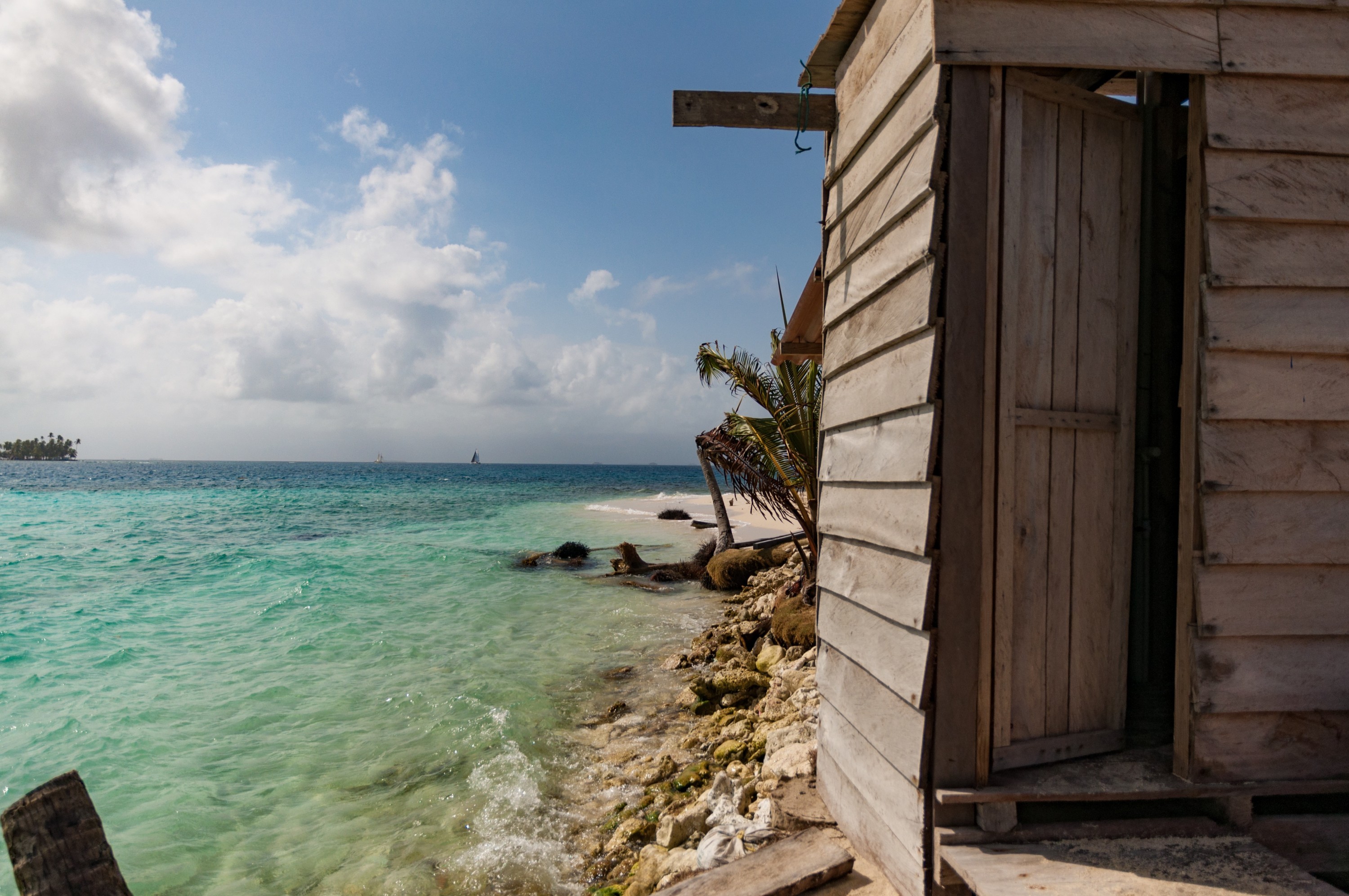 The bathroom structure was added several years ago after a mandate from the Guna government requiring islands to have working toilets in order to accept tourists. All tourism businesses in the San Blas are owned and managed by members of the Guna nation.