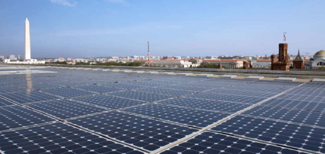 The photovoltaic array on top of the North Building of the United States Department of Energy provides about 8 percent of the building&#039;s energy needs at peak usage. (United States Department of Energy)